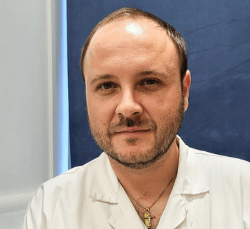 Contact 8 contact poza 3